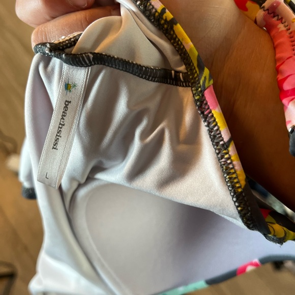 Floral Print Twist Front One Piece Swimsuit - Picture 4 of 9